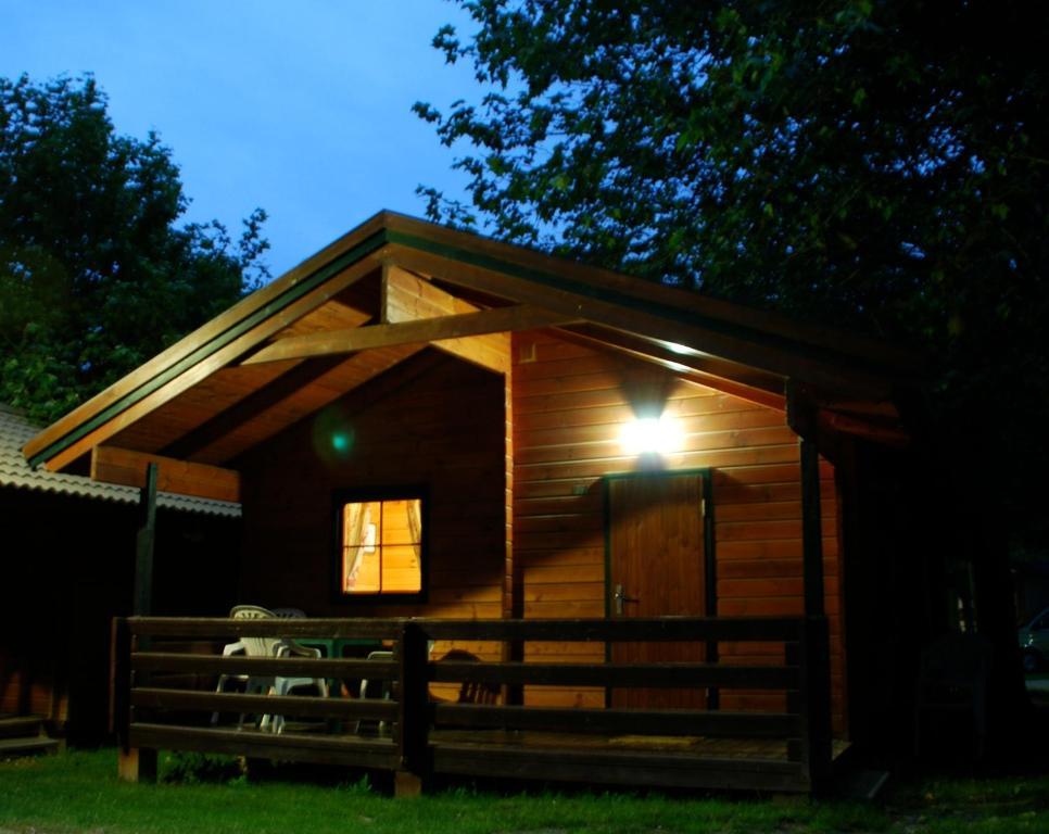 Bungalows Conca De Ter Vilallonga de Ter Phòng bức ảnh