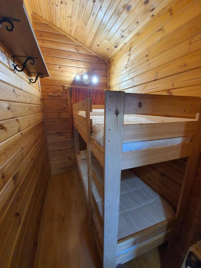 Bungalows Conca De Ter Vilallonga de Ter Ngoại thất bức ảnh